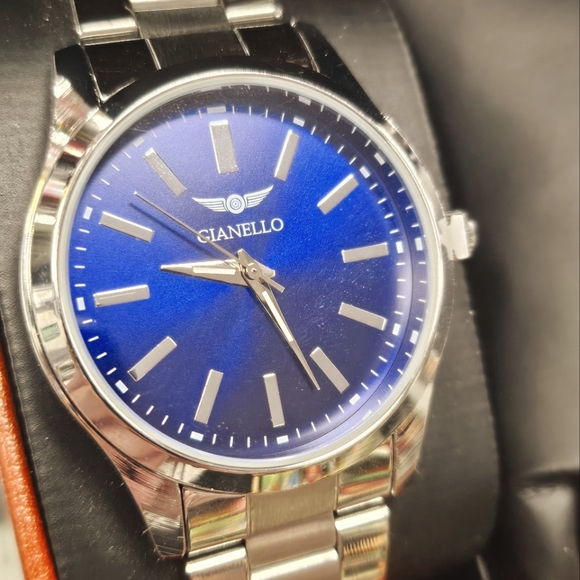 Gianello Men's silver/blue watch. - Picture 2 of 4